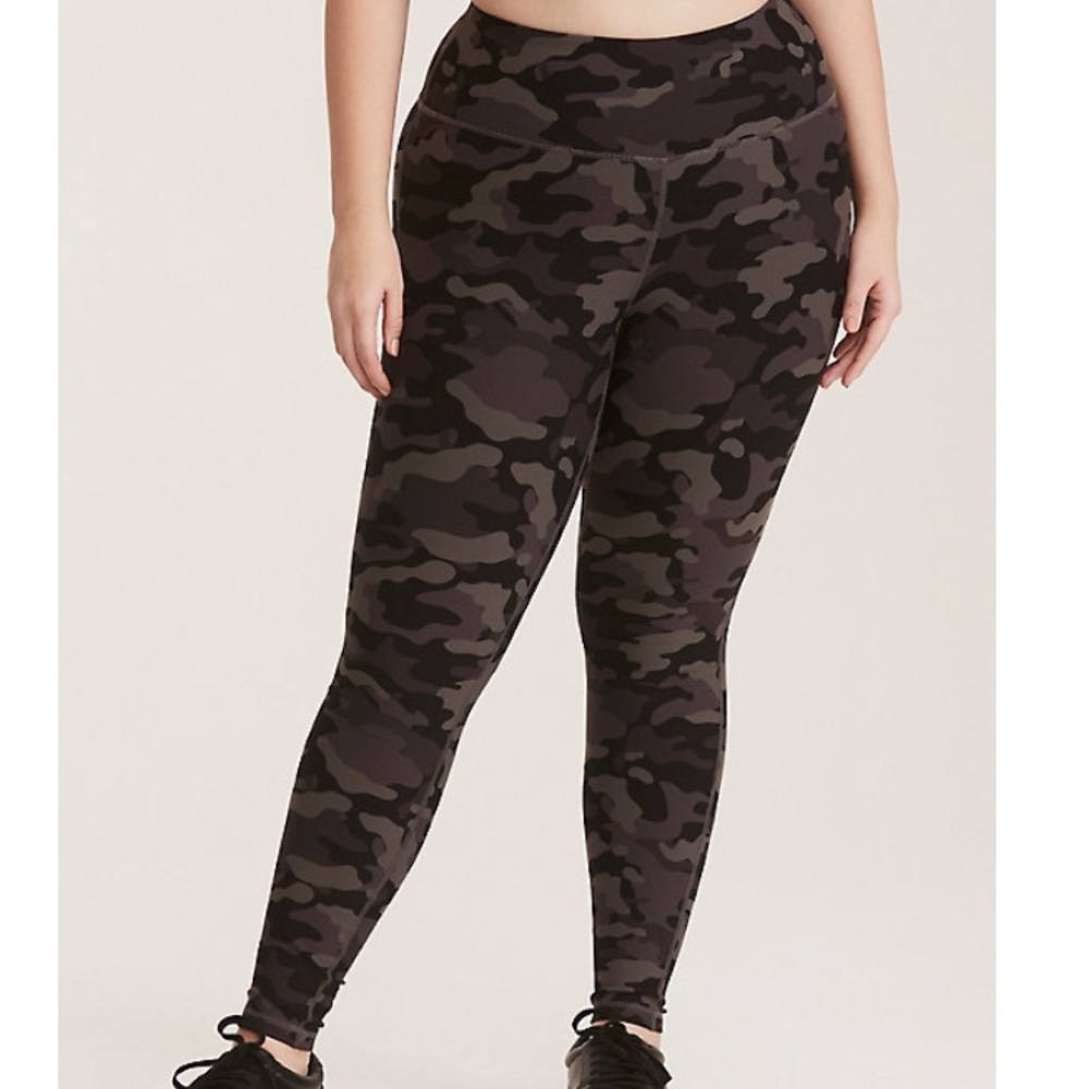 Torrid grey cami active leggings size 2